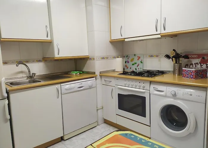 Apartamento Poniente céntrico con dos baños